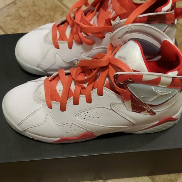 Sneakers - Picture 3 of 4